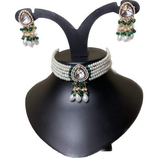 Green Polkhi Pearl Choker