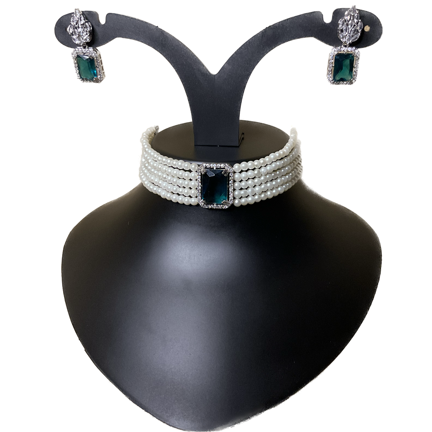 Emerald Classic Pearl Choker