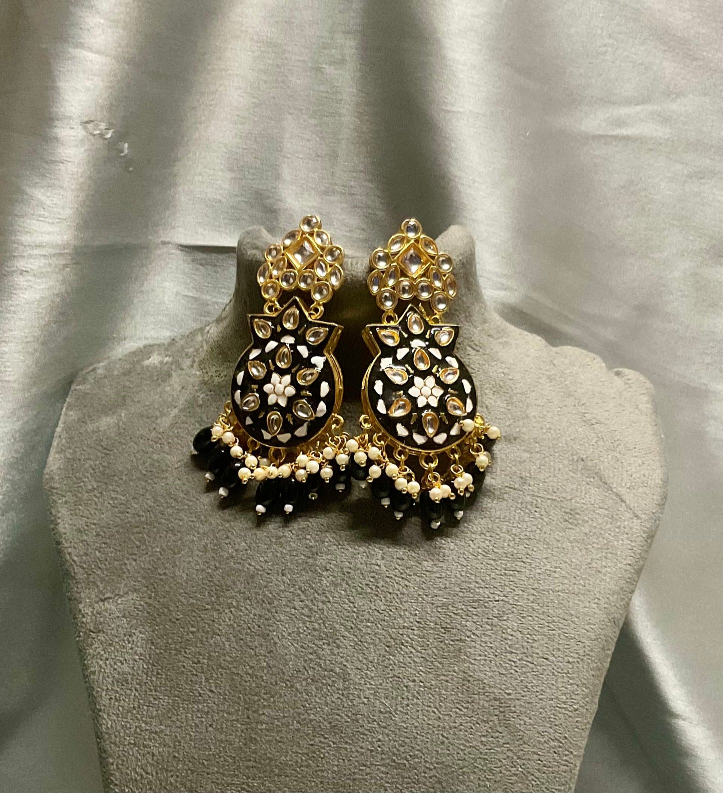 Black Ekisha earrings