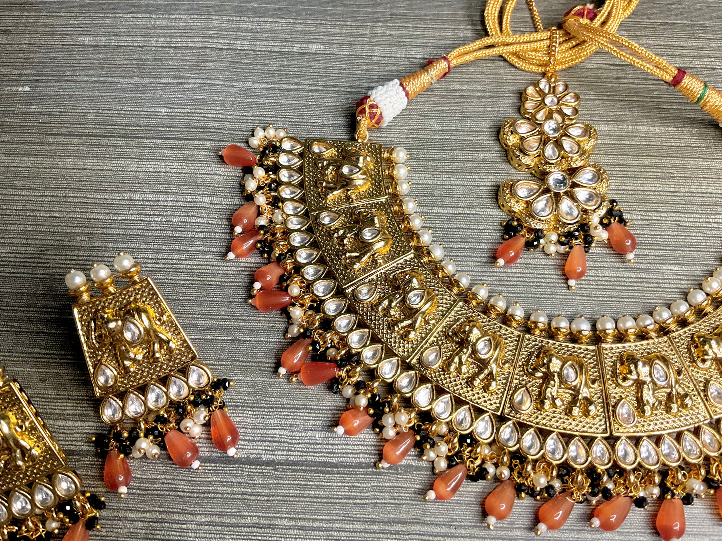 Tangerine Black Karini Necklace Set