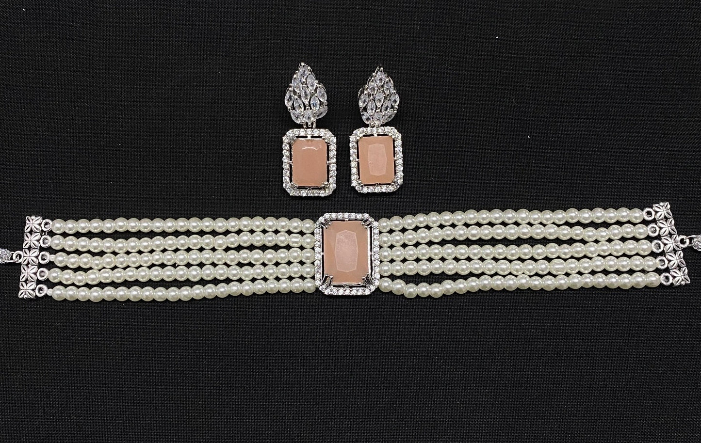 Peach Classic Pearl Choker