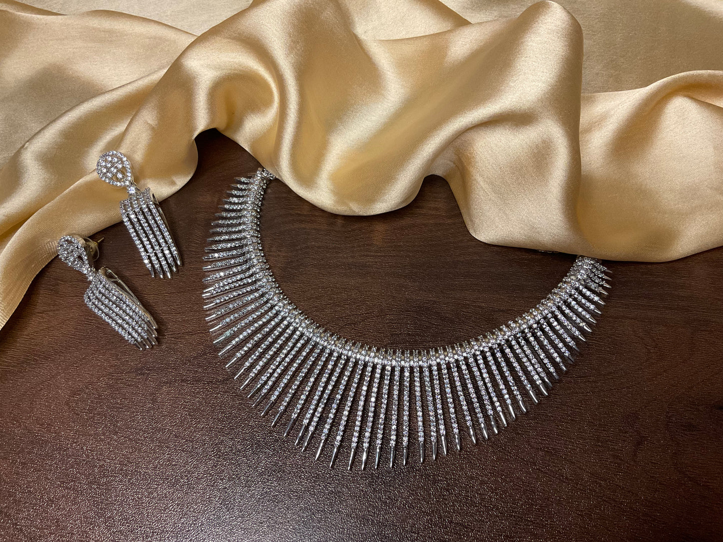 Silver Atreyi Necklace