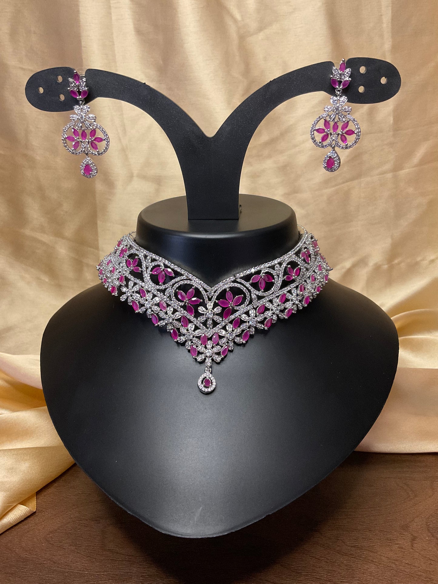 Fuchsia Shirsha Necklace Set