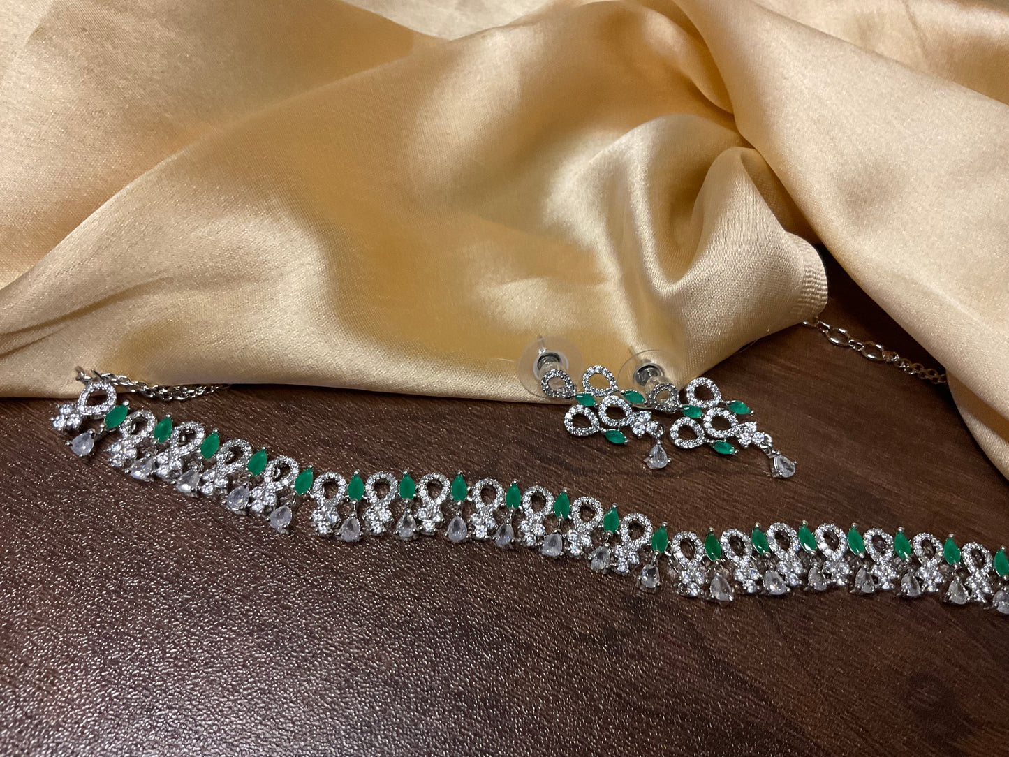 Green Diya Necklace Set