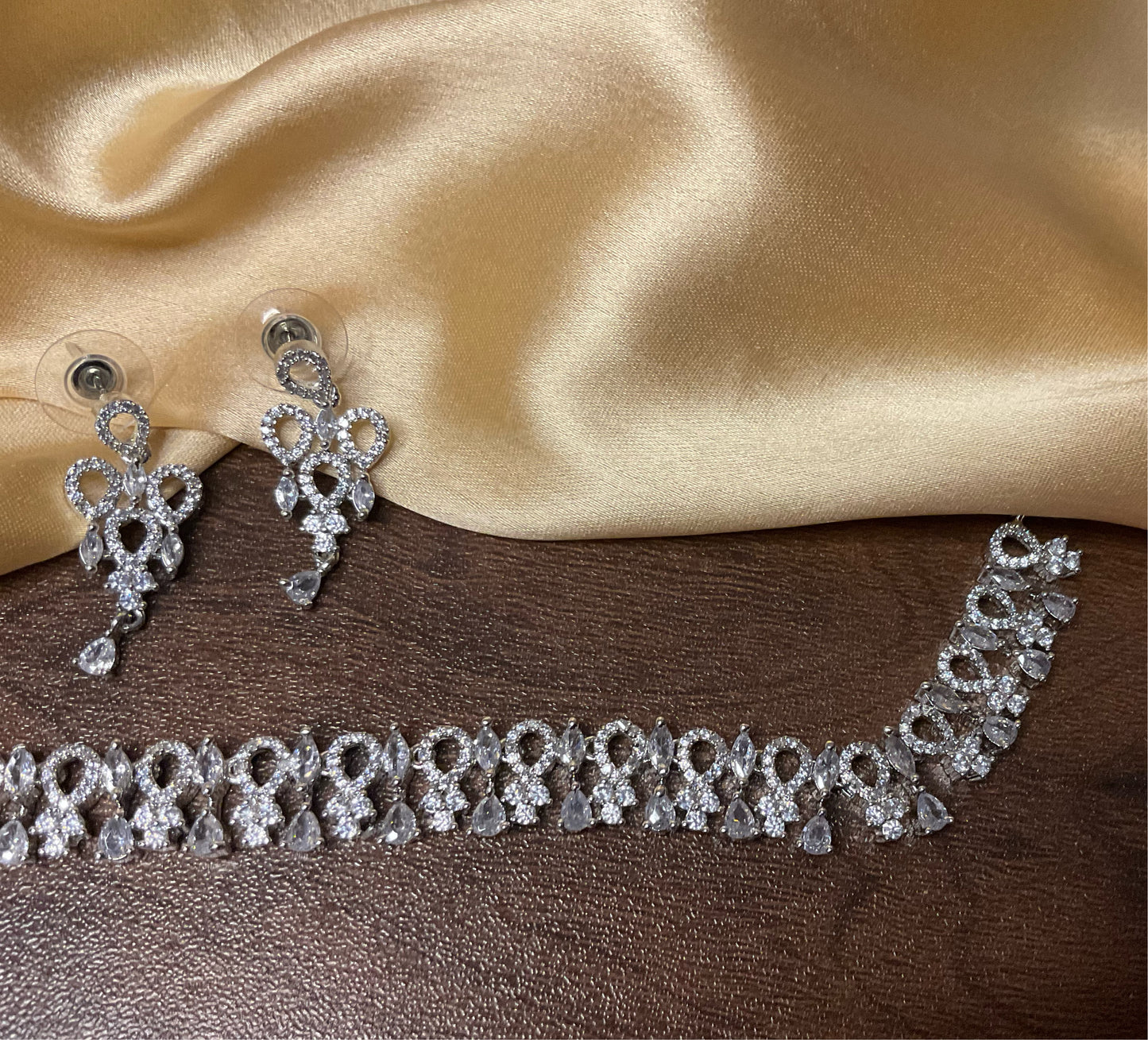 Silver Diya Necklace Set