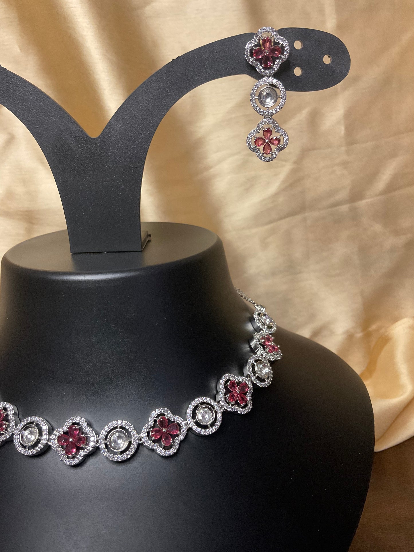 Red Yuthika Necklace Set