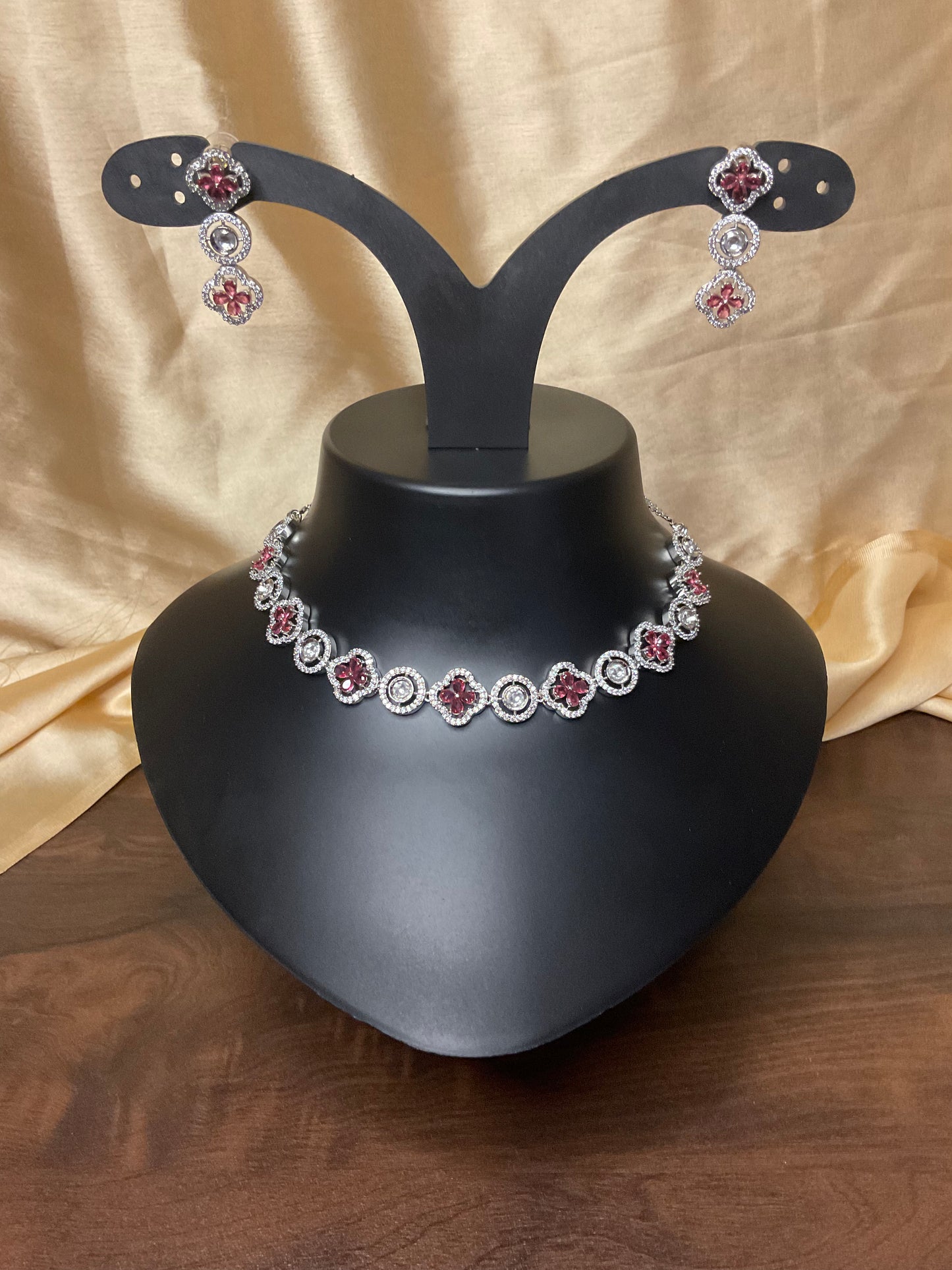 Red Yuthika Necklace Set