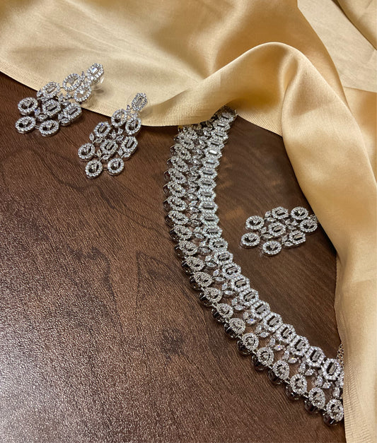 Silver Indira Necklace Set