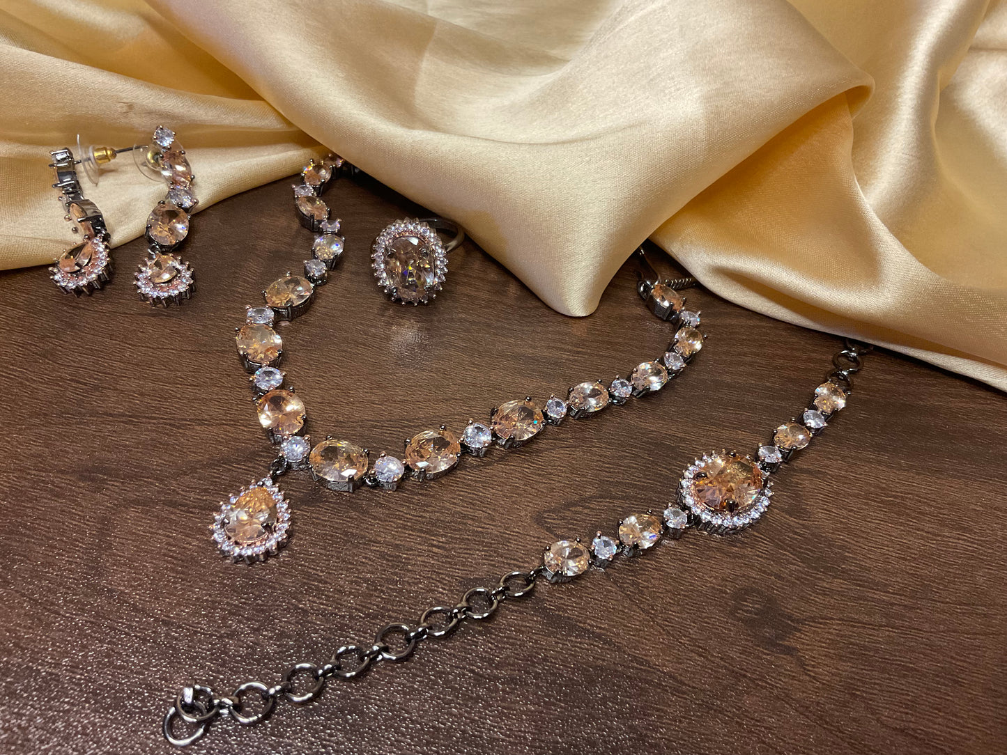 Champagne Kriya Necklace Set