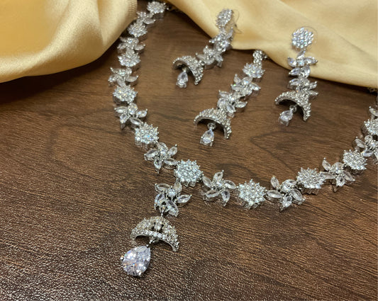 Silver Kusum Necklace Set