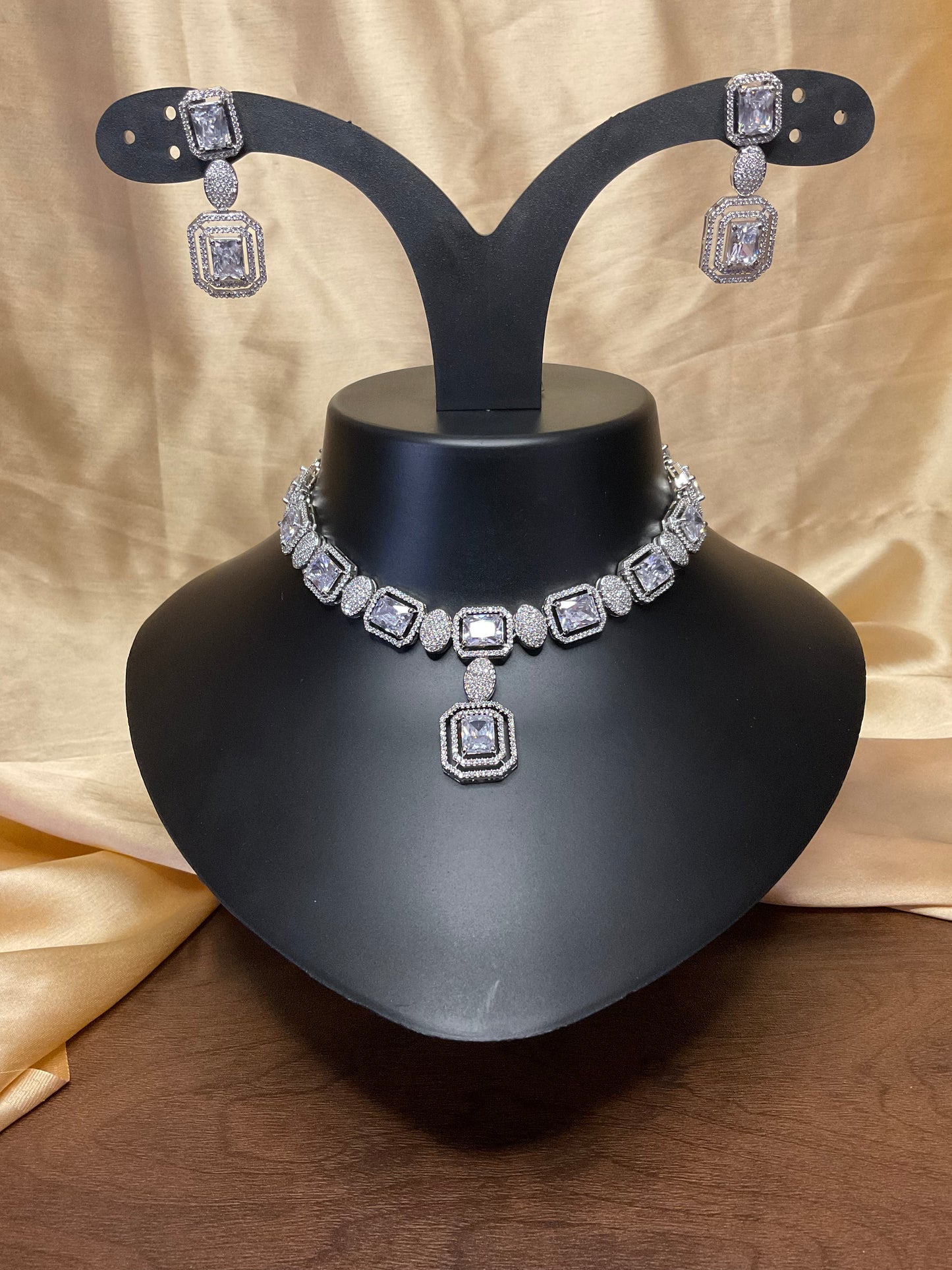 Silver Ayatah Necklace Set